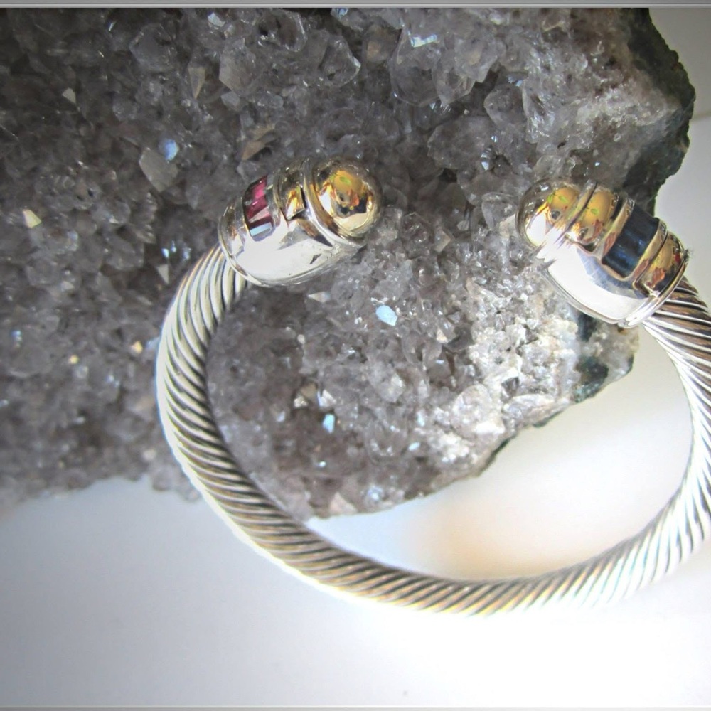 Elegant Silver and Gold-Toned Women's Bracelet 925